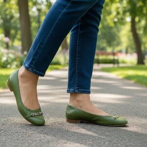 🫒🍸 Gucci Olive Leather Flats 39 | Horsebit Chain | Made in Italy 🍸🫒